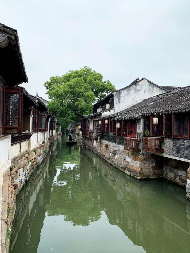 购买的二手房，原房主还未将户口签出，本人无法落户，有什么办法？游戏画面